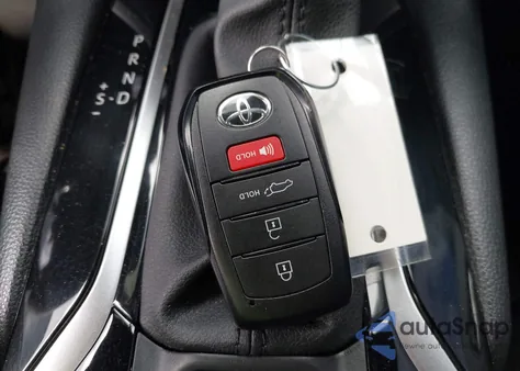 2024 Toyota Corolla Cross Hybrid Xse z USA, uszkodzony, nr VIN 7MUFBABG2RV028712